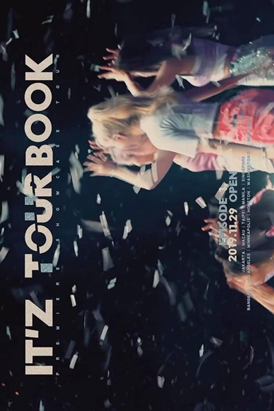 ITZY IT z TOURBOOK  2019 