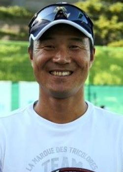Lee Hyeong Taek (1976)