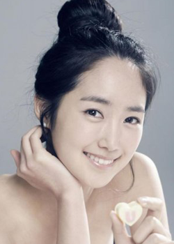 Jeong Soo Yeon (1989 Mar)