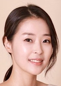 Kim Soo Kyeong (1989)