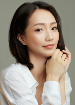 Kiki Cheung (1995)