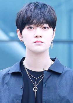 Lee Chang Hyeon (Bitto - Up10tion) (1996)