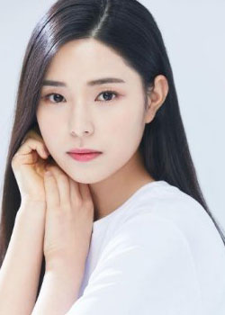 Kim Na Yeong (1997 Feb)