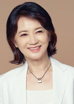 Hong Yoon Hee (1960)
