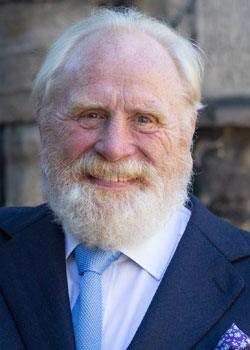 James Cosmo (1947)