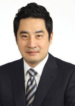 Kang Yong Seok (1969)