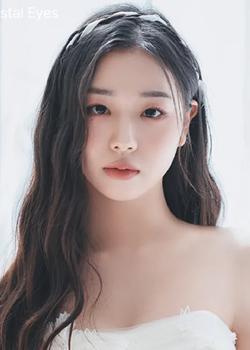 Kim Chae Yeon (2004)