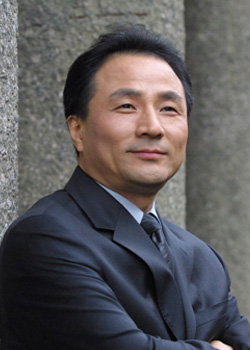 Kim Myeong Gon (1952)