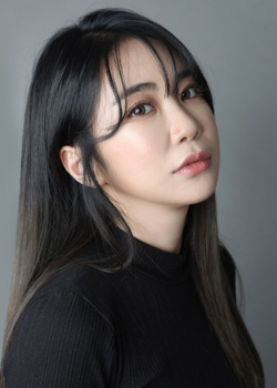 Kim Seong Eun (1990)
