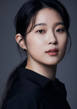 Kim Ye Sol (1990)