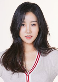 Lee Ha Eun (1990)