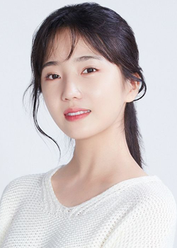 Lee Ji Eun (1999)
