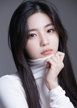 Min Chae Eun (1996)