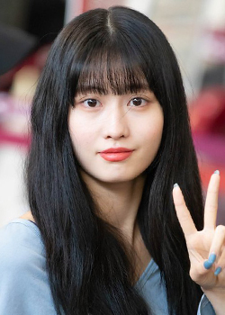 Hirai Momo (1996)