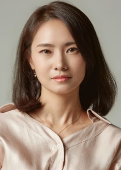 Park Soo Yeon (1990)
