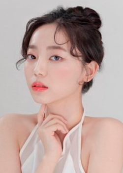 Yoon Hye Ri (1995)