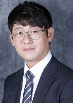 Yoon Taek Seung