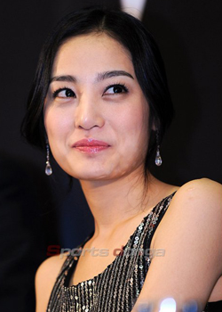 Yeom Ji Yoon (1978)